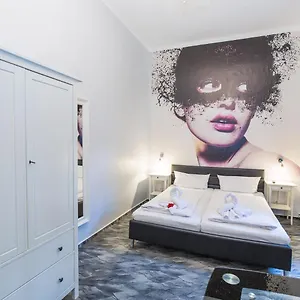 pension-marie-prenzlauer-berg.find-berlin-hotels.com/